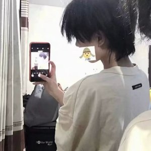 关小雨爆衣服的视频
